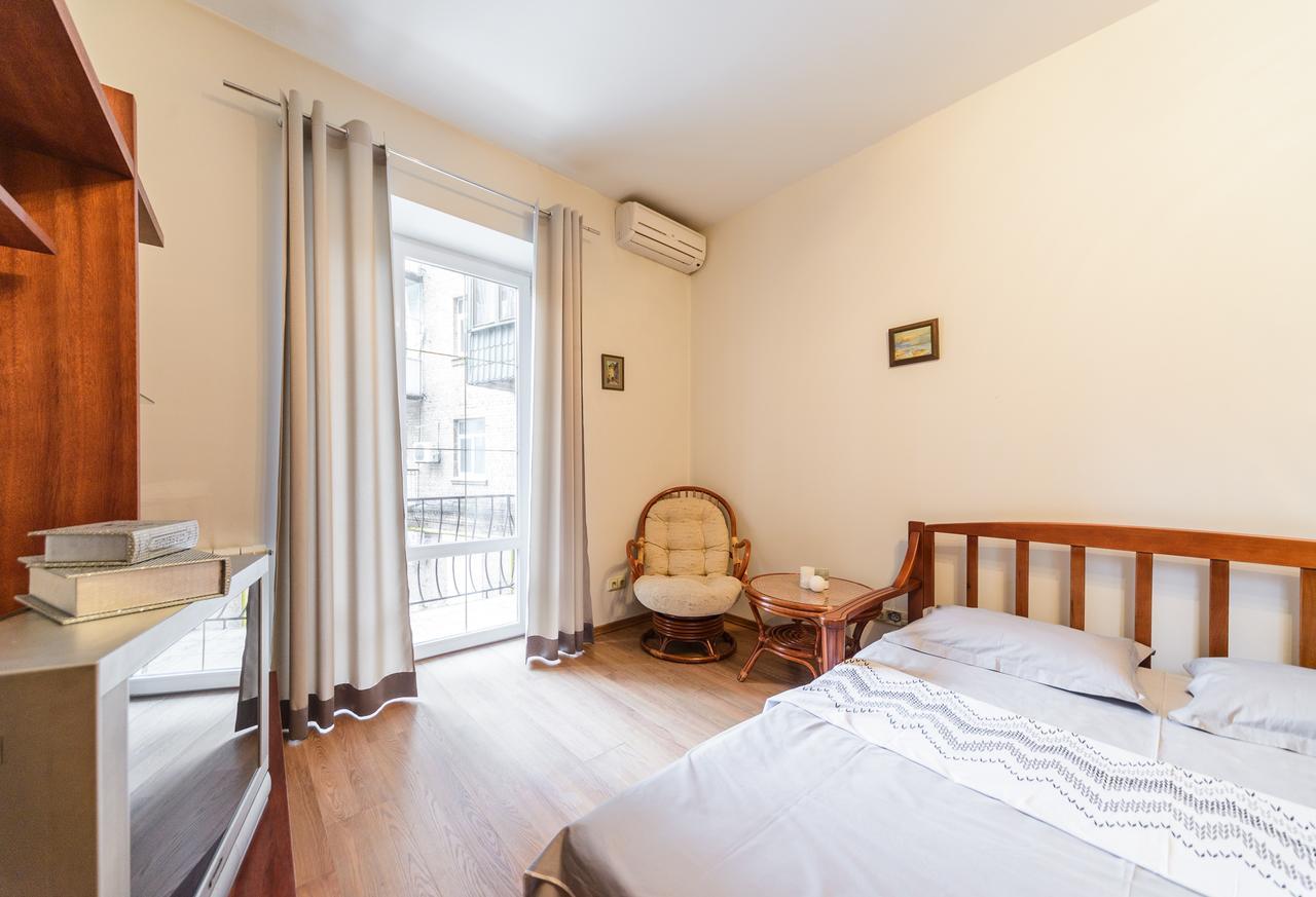 1-Room Apartments Kiev City Center Kyiv Exterior foto